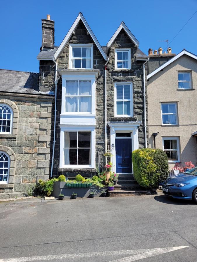 Afallon Townhouse Dolgellau Esterno foto